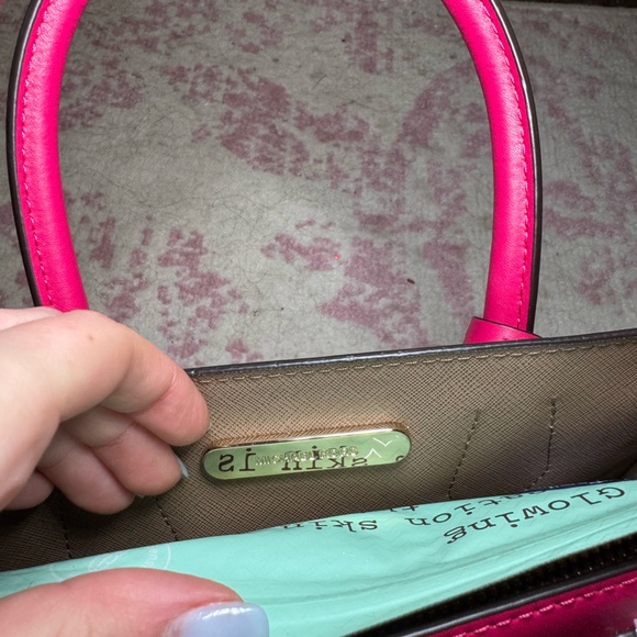 Brand new Michael Kors purse. - Picture 7 of 7